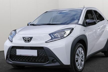 Toyota Aygo (X) 3.500 km 15.490 &euro; Hamburg 22529
