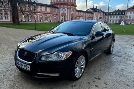 Jaguar XF 283.000 km 3.500 € Wiesbaden 65203