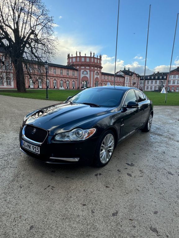 Jaguar XF 283.000 km 3.500 € Wiesbaden 65203