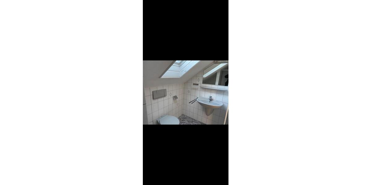 Dachgeschoßwohnung Aalen - 2 Zimmer, 60 m&sup2;, 800&euro; | Angebot:26126203