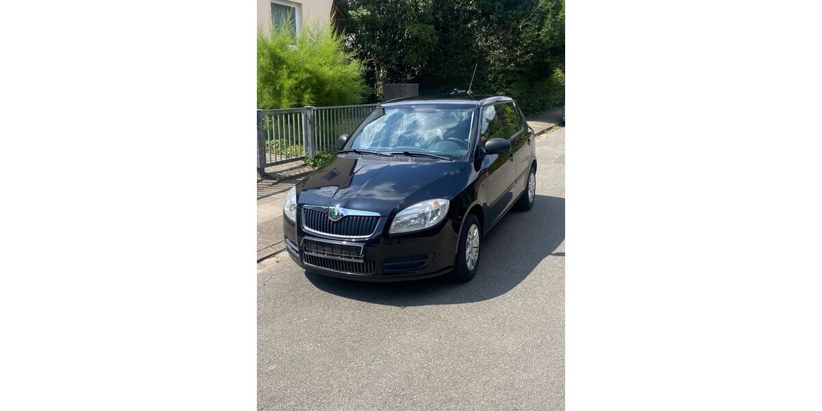 Skoda Fabia 69.500 km 3.950 &euro; Hamburg 22179