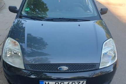 Ford Fiesta 113.000 km 1.490 &euro; München 81241