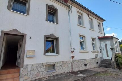 Haus Beckingen - 11 Zimmer, 250 m&sup2;, 285.000&euro; | Angebot:27120845