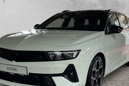 Opel Astra 10.500 km 26.990 € Furtwangen 78120