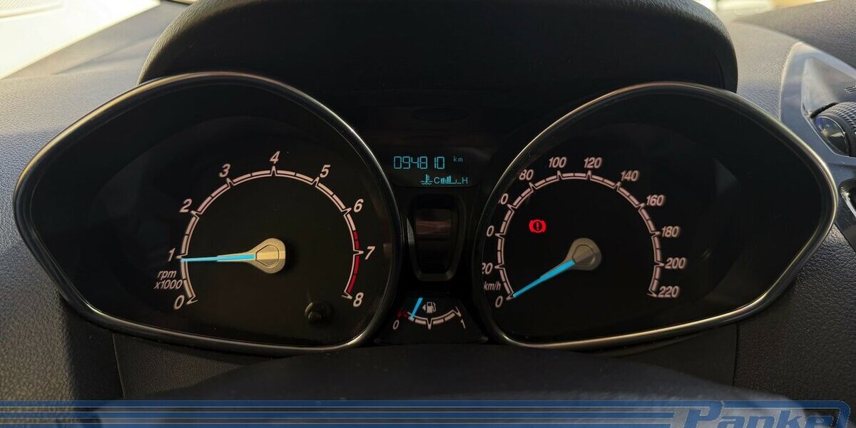 Ford Tourneo Courier Titanium*1-Hand*SHZ*AppLink*USB* 94.810 km 10.600 &euro; Berlin 13187