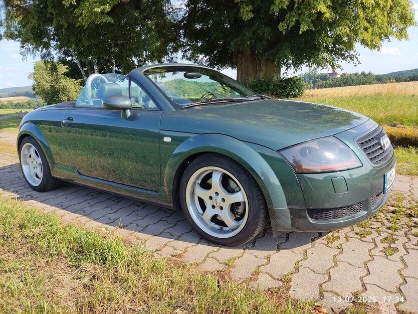 TT