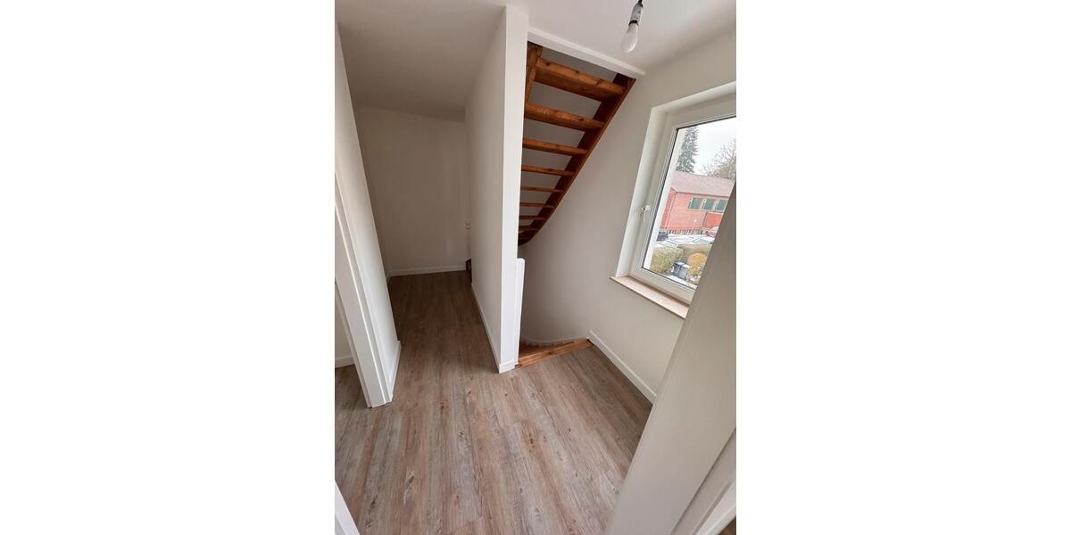 Reihenhaus Stockelsdorf - 3 Zimmer, 87 m&sup2;, 355.000&euro; | Angebot:25354283