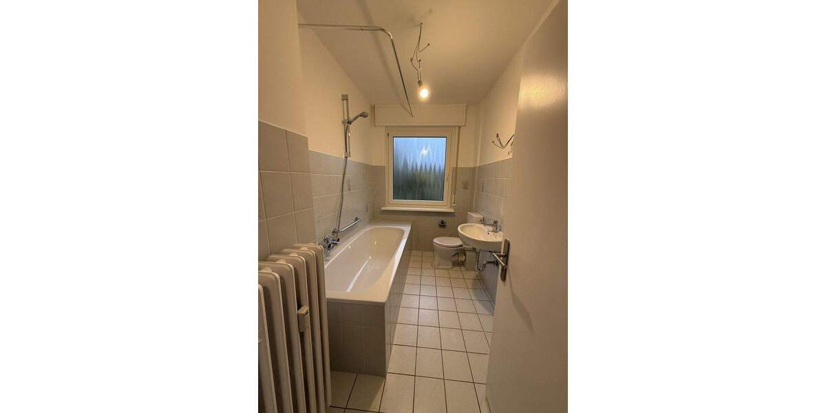 Etagenwohnung Haan - 3 Zimmer, 65 m&sup2;, 815&euro; | Angebot:25402833