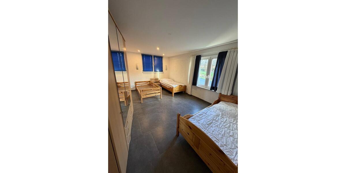 Einfamilienhaus Bad Gandersheim - 8 Zimmer, 245 m&sup2;, 265.000&euro; | Angebot:26260793