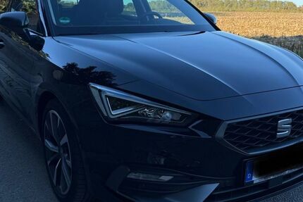 Seat Leon 23.700 km 24.990 &euro; Landshut 84032