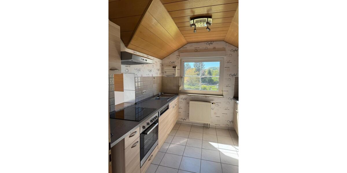 Dachgeschoßwohnung Schaafheim - 4 Zimmer, 104 m&sup2;, 1.000&euro; | Angebot:26613020