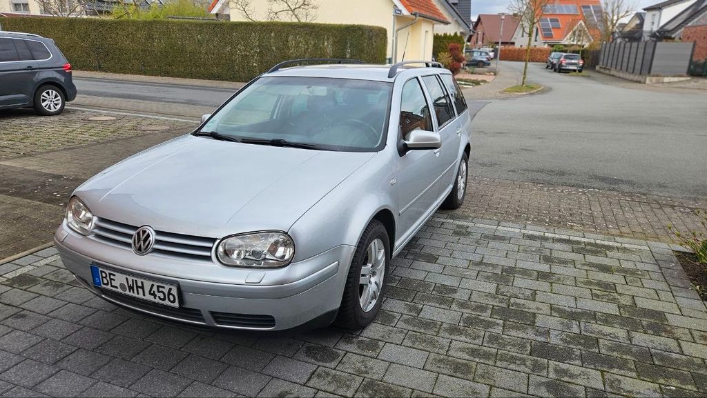 VW Golf 165.000 km 2.350 &euro; Oelde 59302