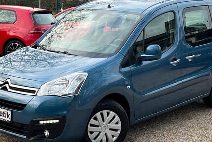 Citroen Berlingo 110.805 km 7.999 &euro; Duisburg 47137