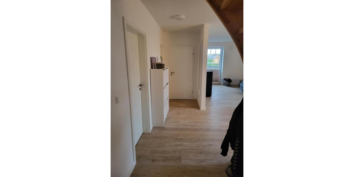 Maisonettenwohnung Weddingstedt - 4 Zimmer, 123 m&sup2;, 1.125&euro; | Angebot:25395991