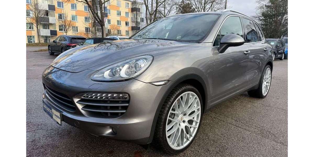 Porsche Cayenne 212.476 km 16.900 € München 81243