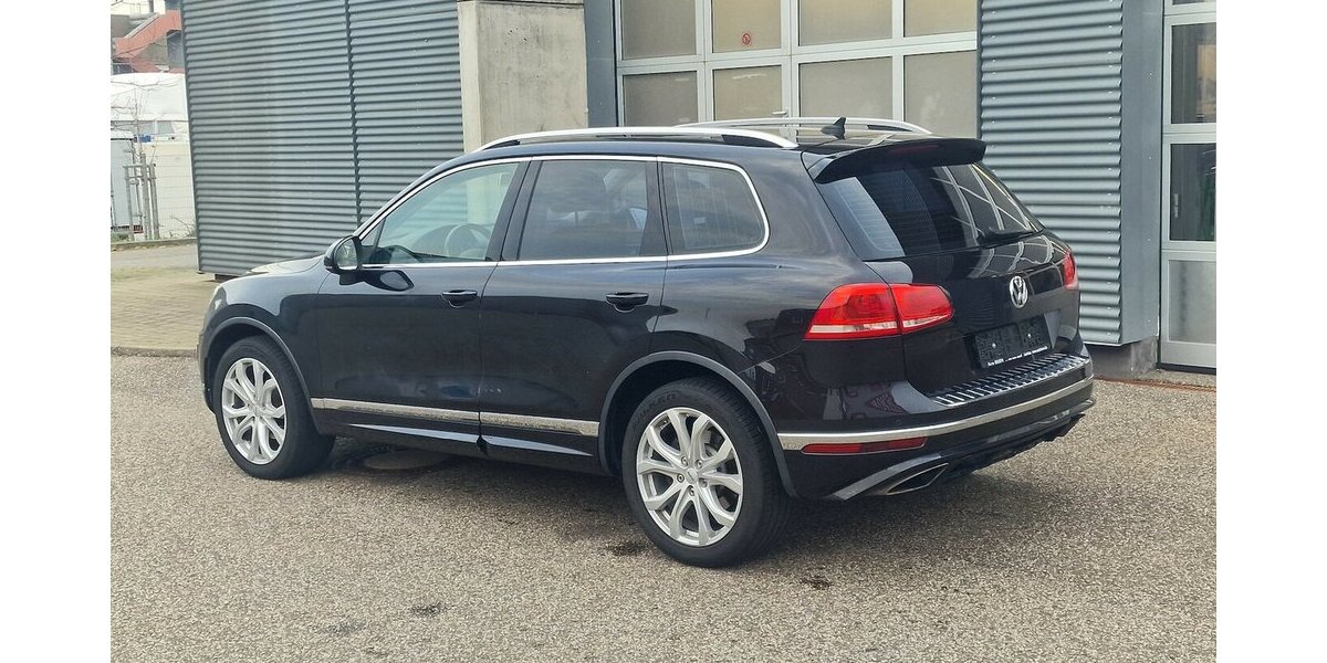 VW Touareg V6 TDI R-Line NAVI Luftfederung AHK 190.000 km 18.998 &euro; Landau 76829