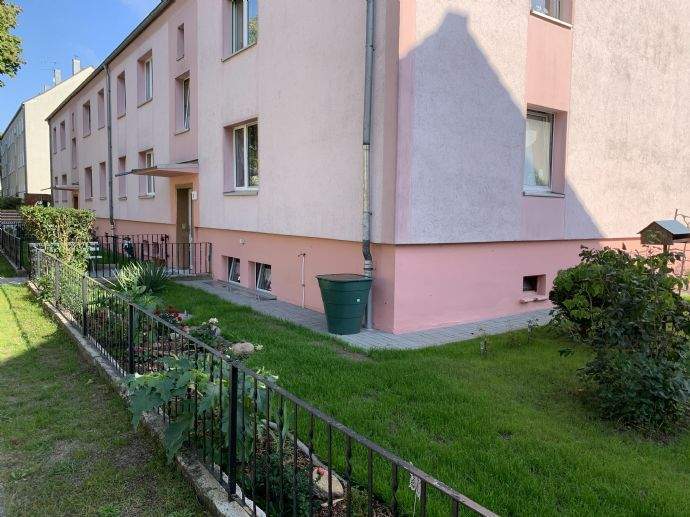 Etagenwohnung Plattenburg Glöwen - 2 Zimmer, 49 m&sup2;, 295&euro; | Angebot:25667457