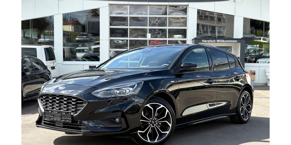 Ford Focus 104.000 km 15.990 &euro; Deißlingen 78652