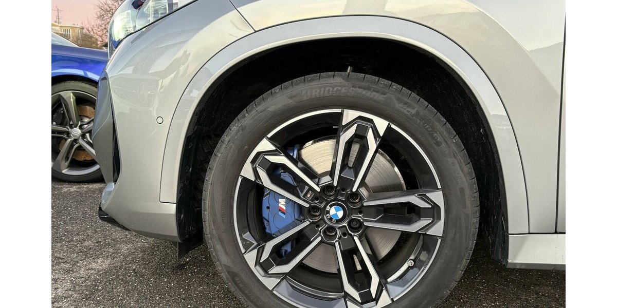 BMW X1 M35i xDrive KEYLE./KAMERA/HARMAN/NAVI/DAB/LED 1.763 km 48.900 &euro; Villingen-Schwenningen 78054