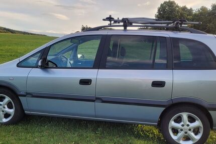 Opel Zafira 157.450 km 700 € Hofbieber 36145