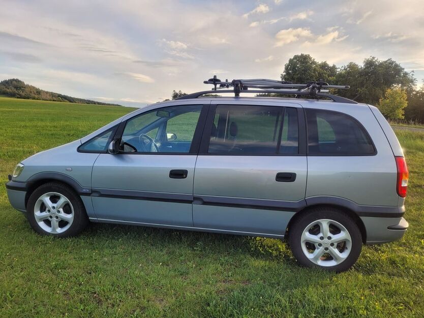 Opel Zafira 157.450 km 700 € Hofbieber 36145