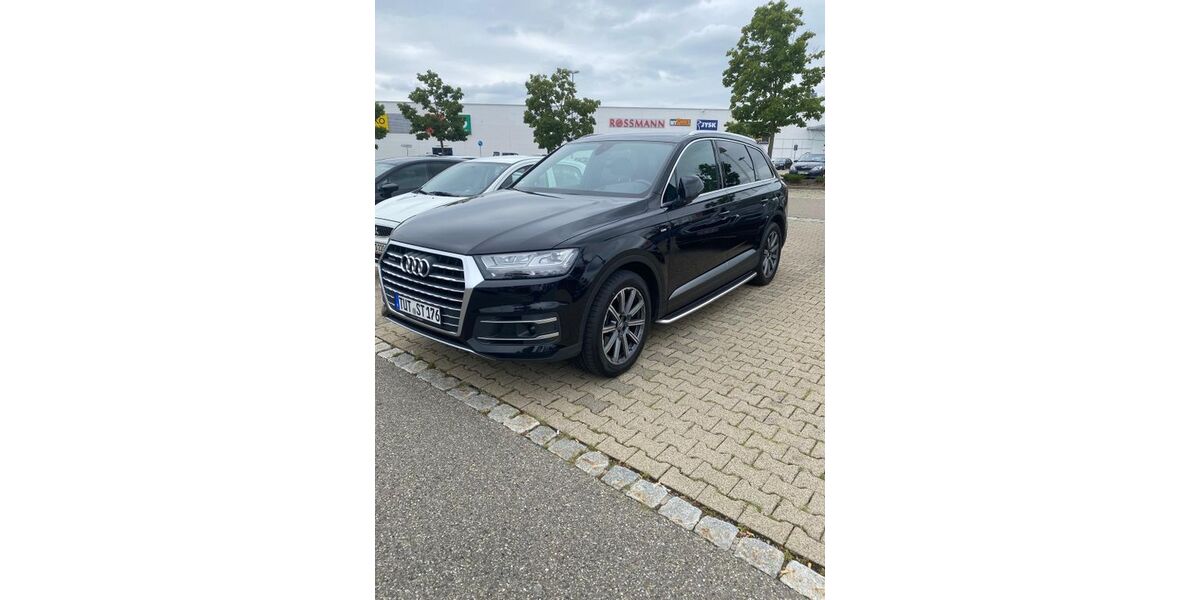 Audi Q7 201.000 km 26.000 &euro; Trossingen 78647