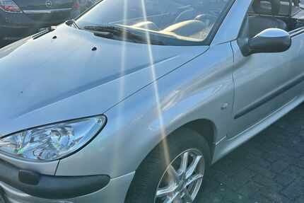 Peugeot 206 179.000 km 1.999 &euro; Köln 51145