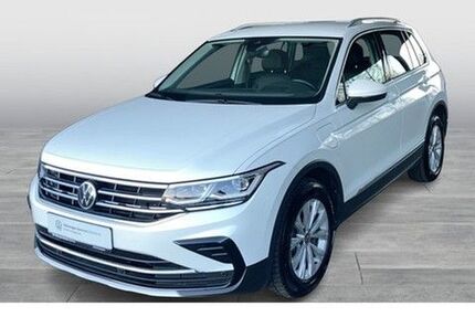 VW Tiguan 37.247 km 29.476 &euro; Oldenburg 26135