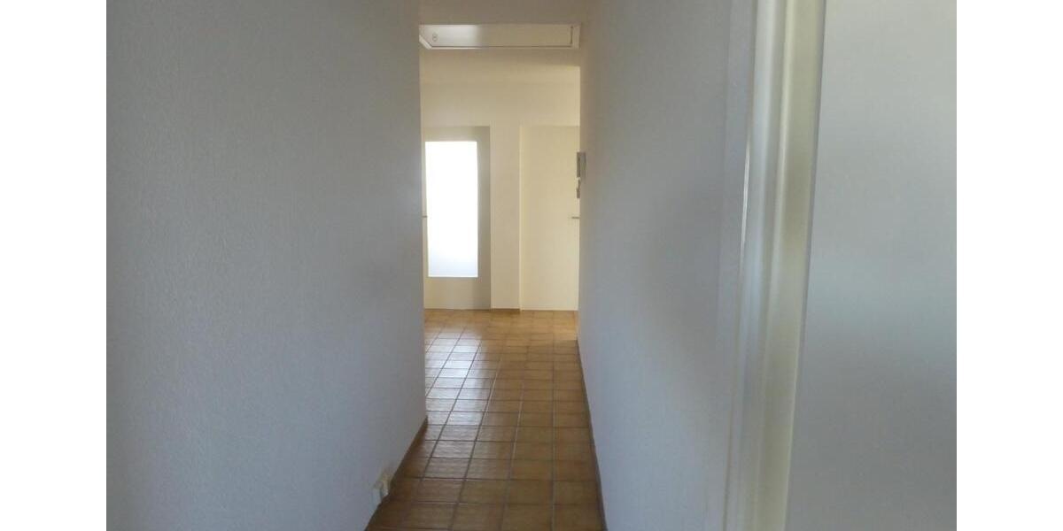 Etagenwohnung Kalbach - 3 Zimmer, 80 m&sup2;, 650&euro; | Angebot:26577810