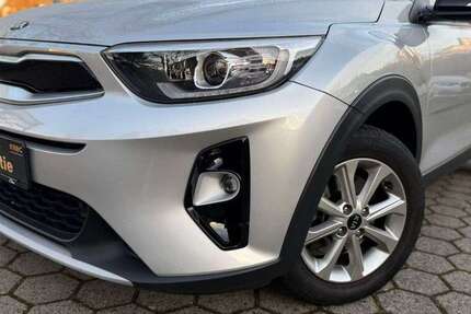 Kia Stonic 68.000 km 12.291 &euro; Würzburg 97074
