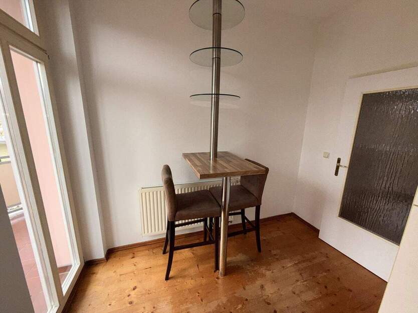 2,5-Raumwohnung mit Balkon und Einbauküche 2 zimmer