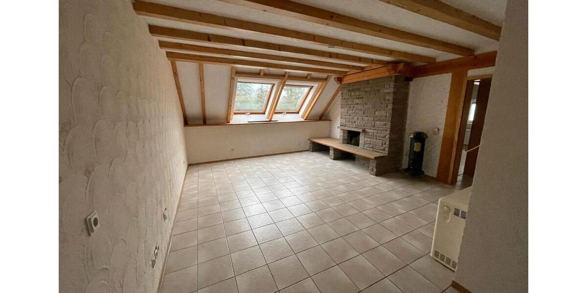Dachgeschoßwohnung Blieskastel - 4.5 Zimmer, 120 m&sup2;, 750&euro; | Angebot:26665692