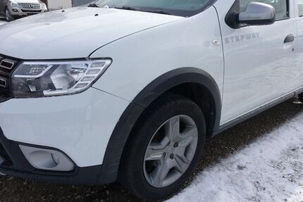 Dacia Sandero 101.000 km 9.600 &euro; Neumarkt/OPf 92318