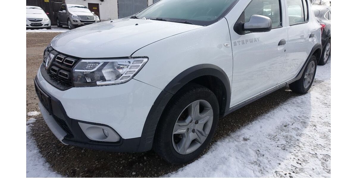 Dacia Sandero 101.000 km 9.600 &euro; Neumarkt/OPf 92318