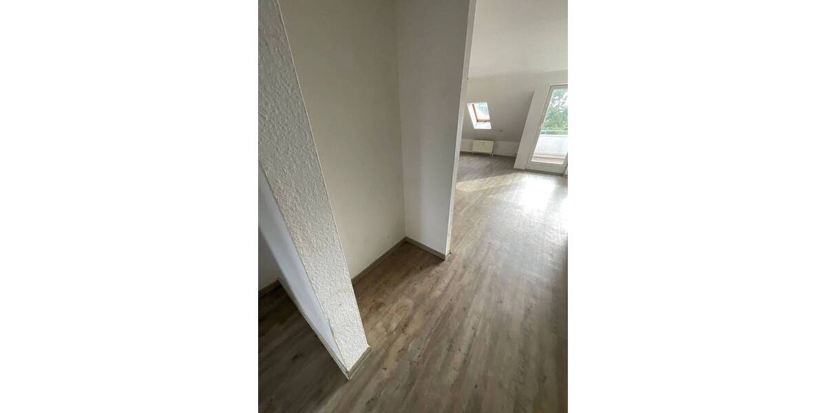 Etagenwohnung Ronnenberg - 3 Zimmer, 78 m&sup2;, 709&euro; | Angebot:26903967