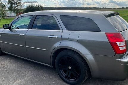 Chrysler 300C 183.000 km 5.900 &euro; Leipzig 04317