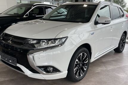 Mitsubishi Plug-in Hybrid Outlander 73.200 km 18.900 € Eilenburg 04838
