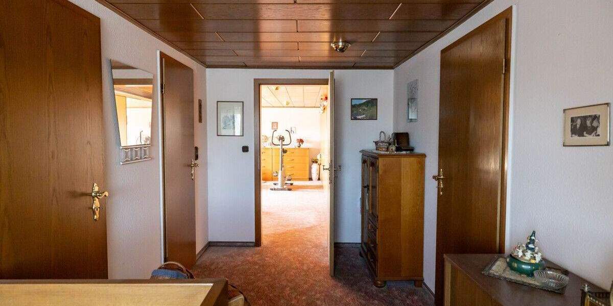 Etagenwohnung Delmenhorst Hasport/Annenheide - 4 Zimmer, 178 m&sup2;, 163.000&euro; | Angebot:25700036