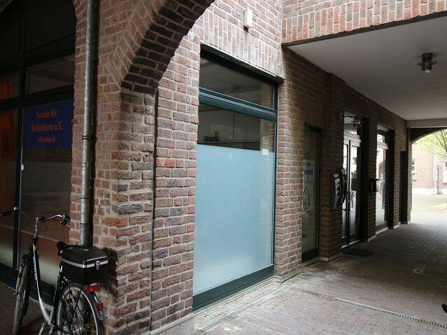 Gewerbeobjekt Meerbusch Osterath - 1 Zimmer, 127 m&sup2;, 298.000&euro; | Angebot:23940642