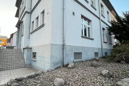 Haus Völklingen - 10 Zimmer, 350 m&sup2;, 399.000&euro; | Angebot:27102521