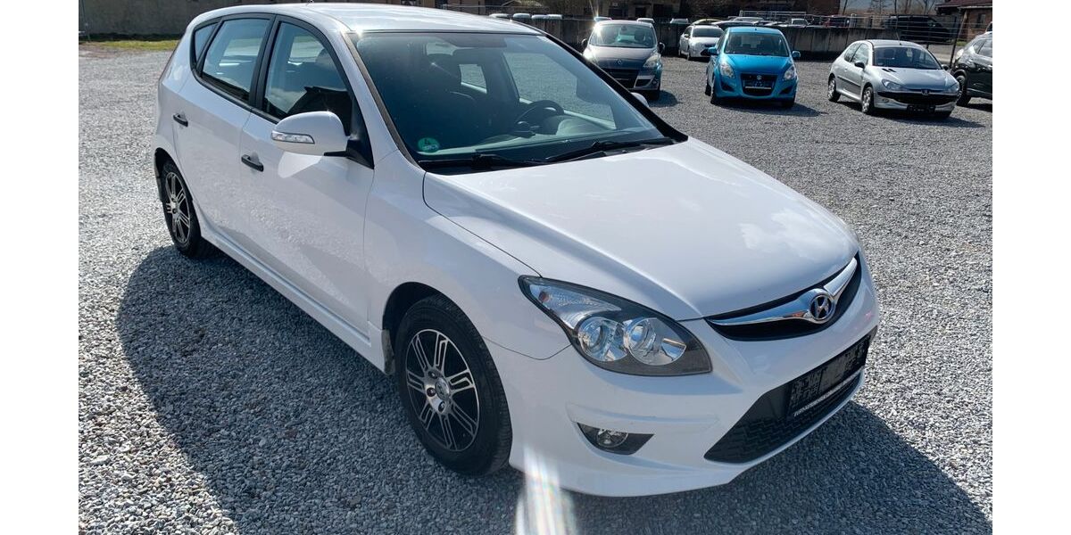 Hyundai i30 218.000 km 3.650 &euro; Derenburg 38895