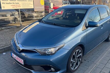 Toyota Auris 205.870 km 9.299 &euro; Winsen (Luhe) 21423