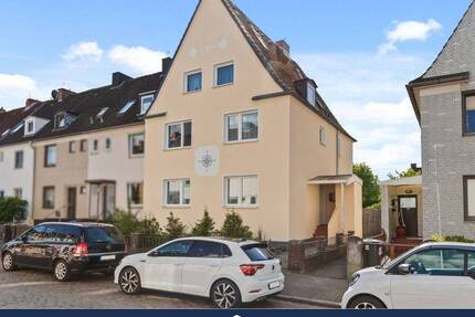 Modernisiertes Zinshaus, Energieeffizienz A, drei vermietete Wohnungen, zentrale Lage von St. Jürgen 7 zimmer