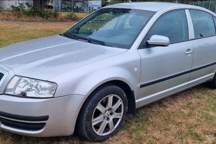Skoda Superb 94.000 km 3.550 &euro; Braunschweig 38100