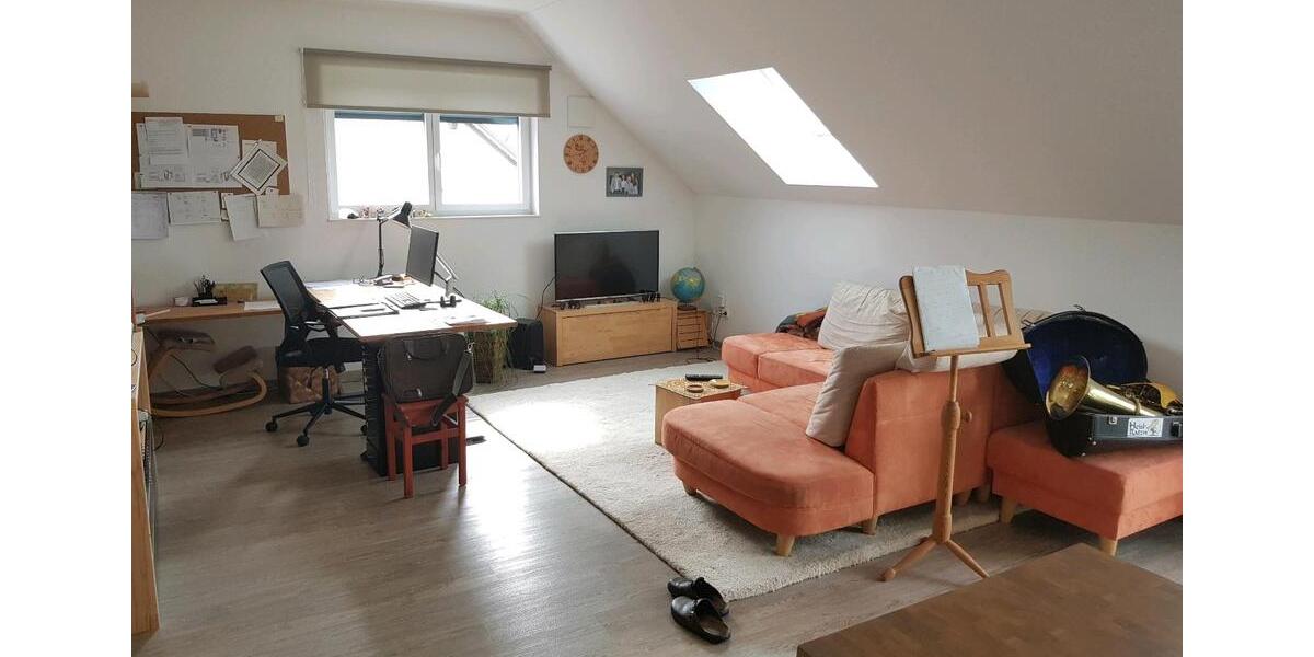 Dachgeschoßwohnung Abensberg - 3 Zimmer, 80 m&sup2;, 870&euro; | Angebot:27594422