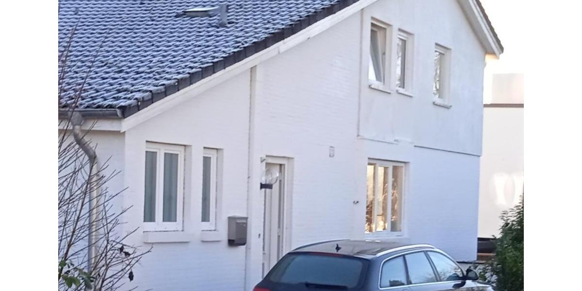 Möbl. 3-Zi-Wohnung Bad Segeberg - Kurzzeitmiete 6 Monate 3 zimmer