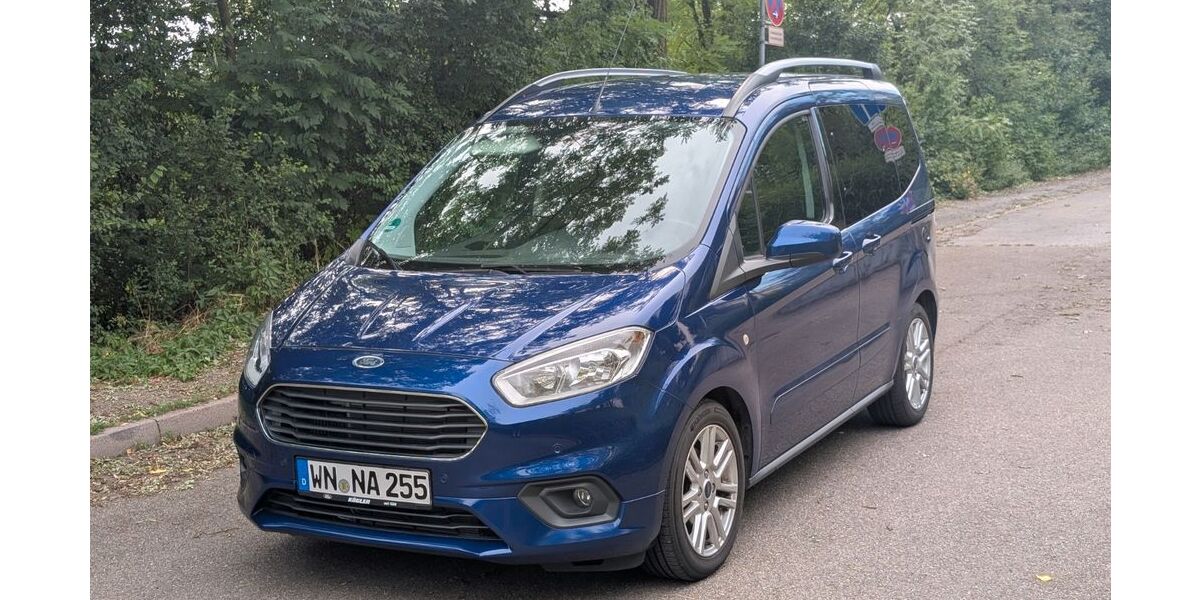 Ford Tourneo Courier 69.000 km 11.200 &euro; Benningen am Neckar 71726