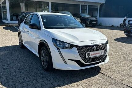 Peugeot 208 45.165 km 15.890 &euro; Mönchengladbach 41238