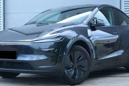 Tesla Model Y 5.950 km 30.000 &euro; Sinzig 53489