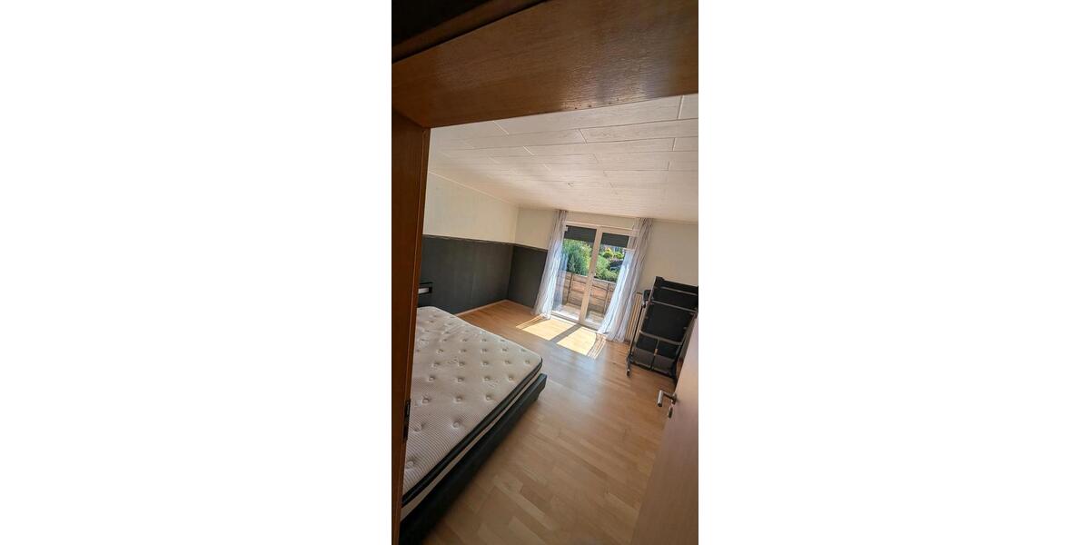 Bungalow Neustadt bei Coburg - 3 Zimmer, 140 m&sup2;, 220.000&euro; | Angebot:27115582